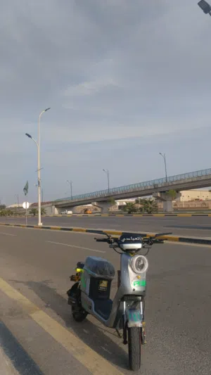 R9 للبيع نضيفه كلش فوگ ما تتخيل الدراجه مامستعمله كلش ماشيه 3 كيلو