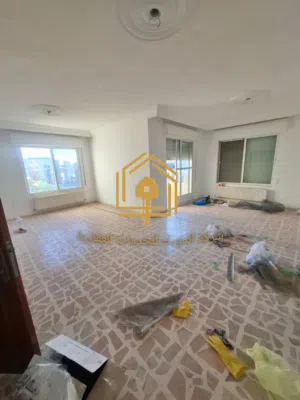 شقة * فارغة * للايجار * 3نوم * موقع مميز * الجاردنز
