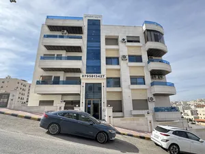 شقة أرضي معلق للبيع بمساحة 165م باعلى المواصفات و التشطيبات بأرقى أحياء شفا بدران(طاب كراع)بافضل سعر