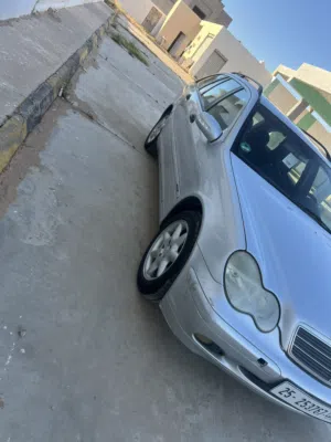 مرسيدس كاكويةعائلية