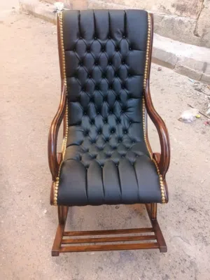 كرسى هزاز مودرن خشب زان احمر تحفه