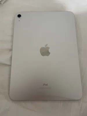 Apple iPad 64 GB in Fujairah
