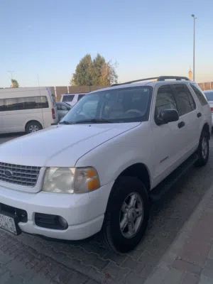 FORD EXPLORER 2005 XLT V6 Family SUV - Excellent Condition