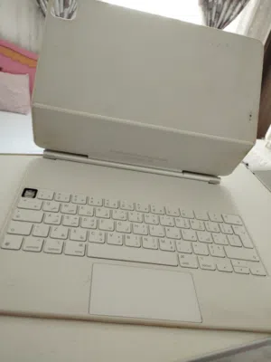 magic keyboard case ipad pro 12.9 inch negotiable price