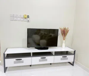 طاولات تلفزيون