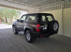 Dhs 185,000/= Nissan Patrol GL نيسان باترول GL وارد سعوديه قير عادي ماشي فقط 30000 كم مطلوب 185000