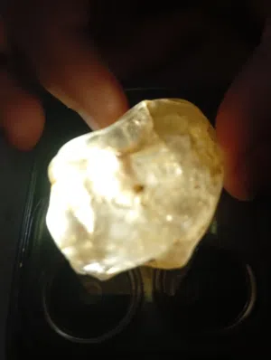 احجار جميلة