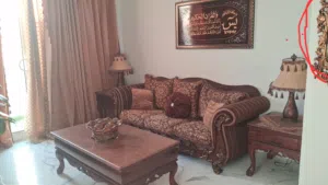 كنبة من 3 مقاعد