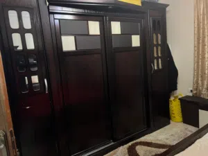 غرفه نوم مستعمل خفيف
