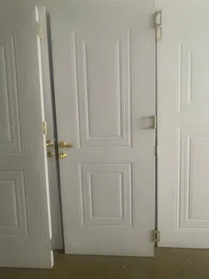 للبيع أبواب داخلية مستعملة بحالة جيدة