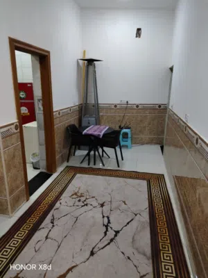 شقه للايجار بل مطيحه ارضيه معزوله موثثه
