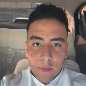 كريم عاشور 