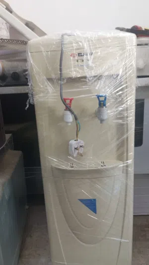 مبرد ماء نظيف وشغال بدون اعطال(Elekta)قابل للتفاوض