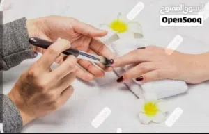 مطلوب اخصائيه مناكير وبيديكير طلاء الاظافر