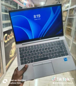 Hp Zbook Firefly 14 G8 لابتوب للبرامج الهندسية