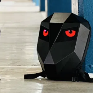 شنطة الدراجة النارية بالعيون #الأصلية# (LED Knight Backpack) السعر 100$ دولار فقط