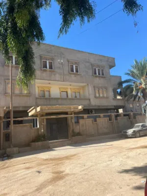 فيلا للبيع في طابلينو من قرب من مسجد الصفاء والمروه