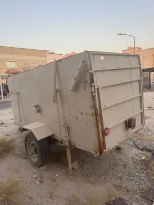 عربات سحب للحلال والبر