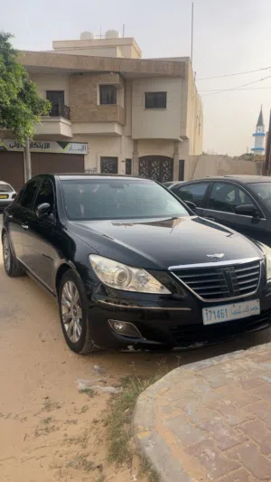 Genesis . G70 . 2010 . New3