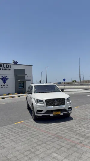 Used Lincoln Navigator in Muscat