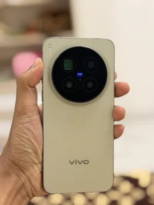Vivo X300 Pro 5G 16GB/512GB – Brand New Condition – Box & Charger Included