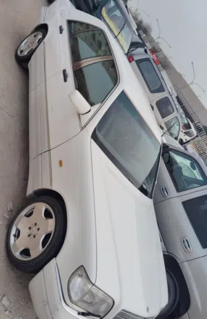 مرسيدس شبح لون ابيض صبغ وكاله عدا الدعاميات جيده جدا مكينه قير شاصي مكيف ماشيه 230