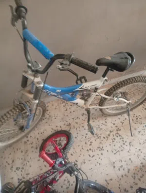 عدد 2دراجة للبيع 16و26