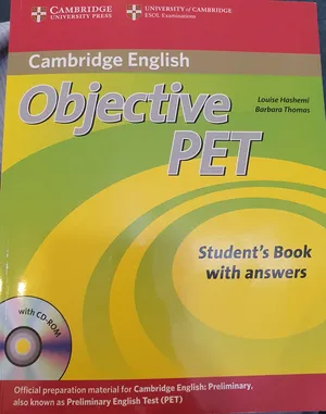 كتاب Cambridge English Objective PET student's book with answers المتضمن للحلول. للبيع