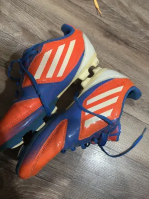 Adidas football shoe for kids