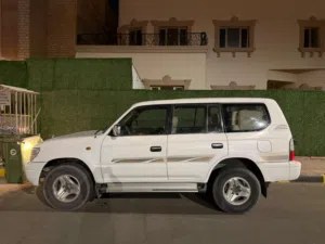 برادو 2001