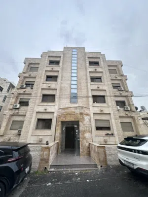 99 m2 3 Bedrooms Apartments for Sale in Amman University Street