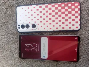 سوني إكسبيريا 5 III 128 جيجابايت ذهبي وردي