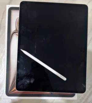 iPad air 13 inch m3 256gb wifi+ Apple Pen// ايباد اير 13 انش م3 + قلم ابل برو
