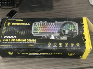 كيبورد و ماوس و سماعة فيها مايك وماوس باد