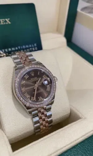 Bronze Rolex for sale in Muscat