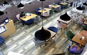 1300 ft² . Landlord2