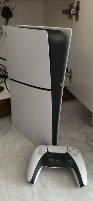 Playstation 5 slim 1TB