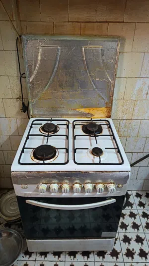 first 1 gas cooker with oven for sale good condition 4 burner
