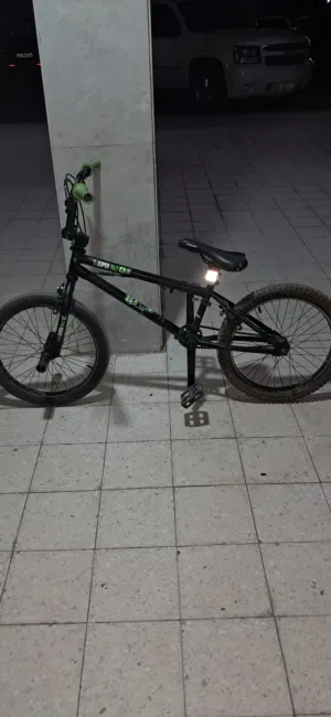 قاري bmx جدا نضيف