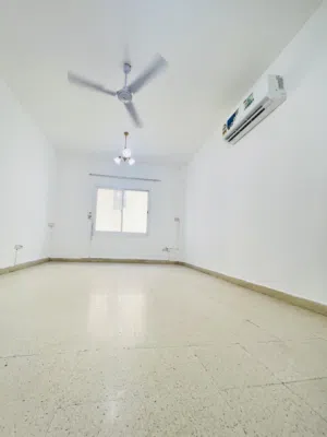 Spacious 2BHK flat-3Bathroom-Darsait near LULU-Rent OMR 210 only!!
