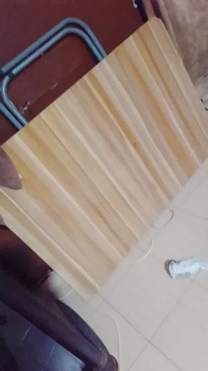 طاوله وخزانه المطبخ أو غرفه الملابس