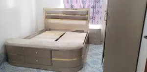 غرفه خشب ماليزي شبه جديد