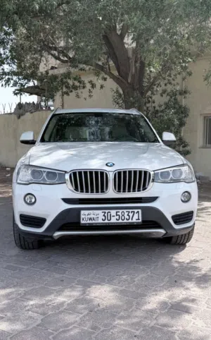 bmw x3 2015 72km بحاله  فوق الممتازة سيرفيس منتظم حتي الآن