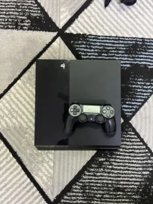 Ps4 for sale with one controller in good condition