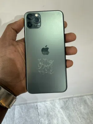 iPhone 11 Pro Max الجهاز نظيف