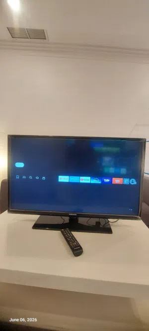 Samsung 32 inch made in Malaysia with xiomi stick smart original remote perfect condition