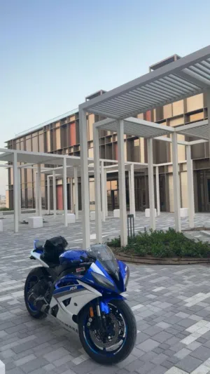 للبيع دراجه ناريه من نوع ياماها