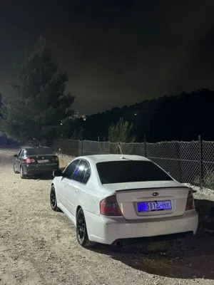 سوبارو B4 2005