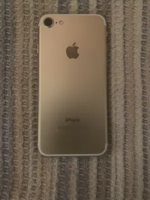 iPhone 7 (32)G