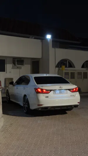لكزس GS F 2014